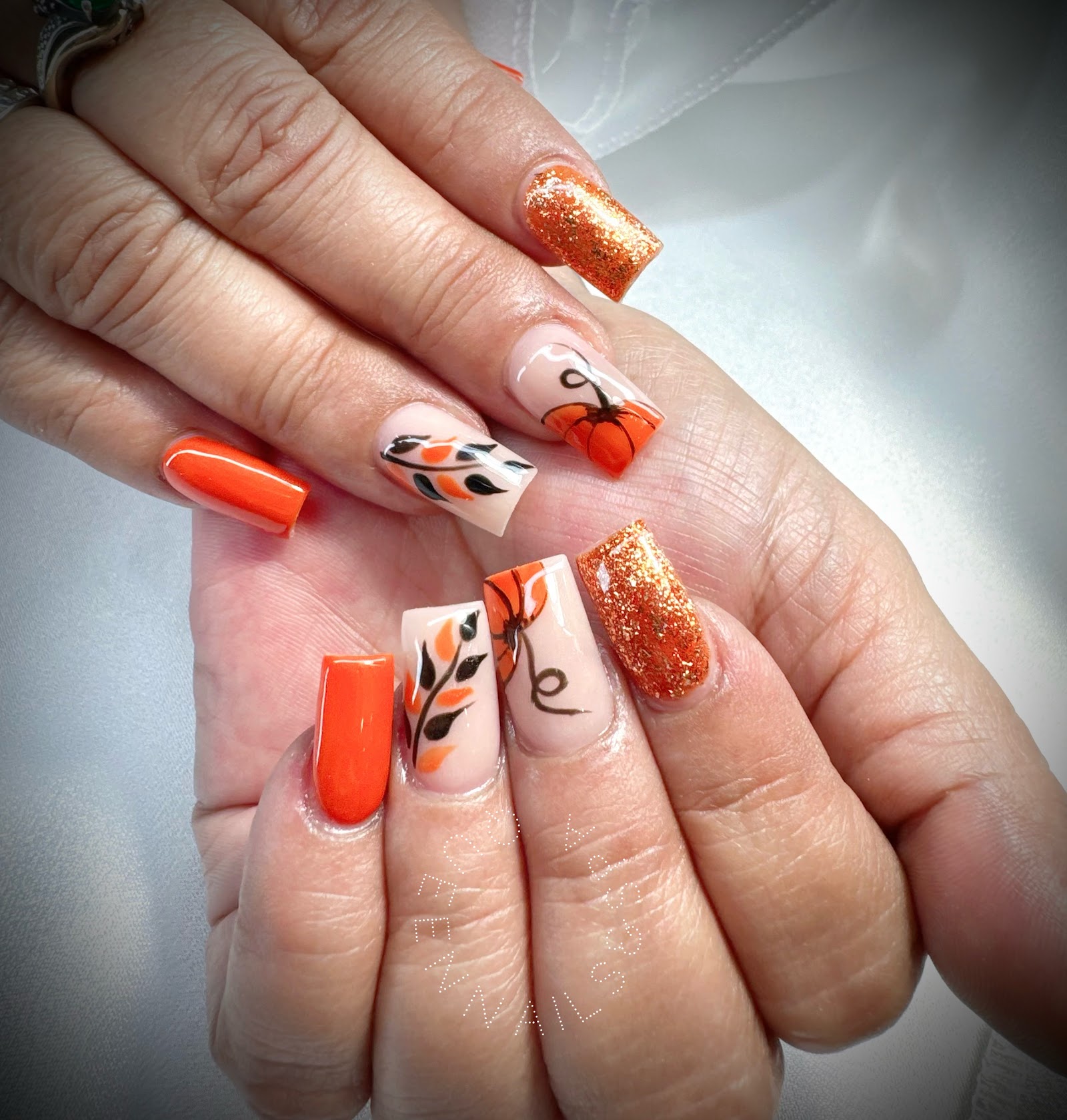 QUEEN NAILS & SPA nail photo 8